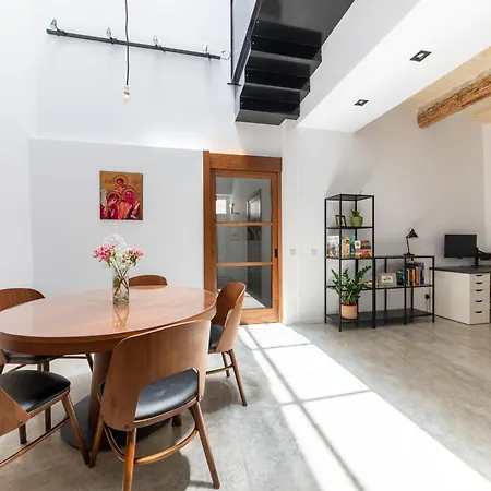 Modern Family Town House In Quaint Village Gudja