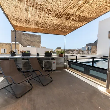 Modern Family Town House In Quaint Village * Gudja