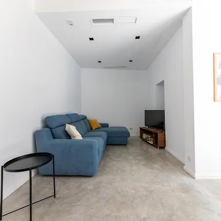 Modern Family Town House In Quaint Village * Gudja