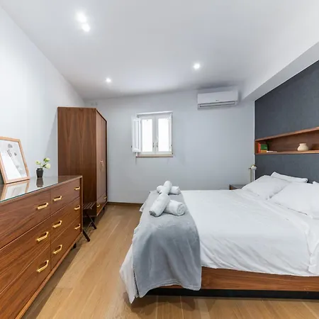 Modern Family Town House In Quaint Village Gudja