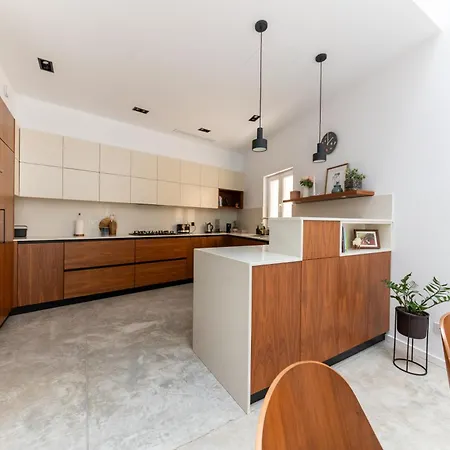 Modern Family Town House In Quaint Village Feriehus *